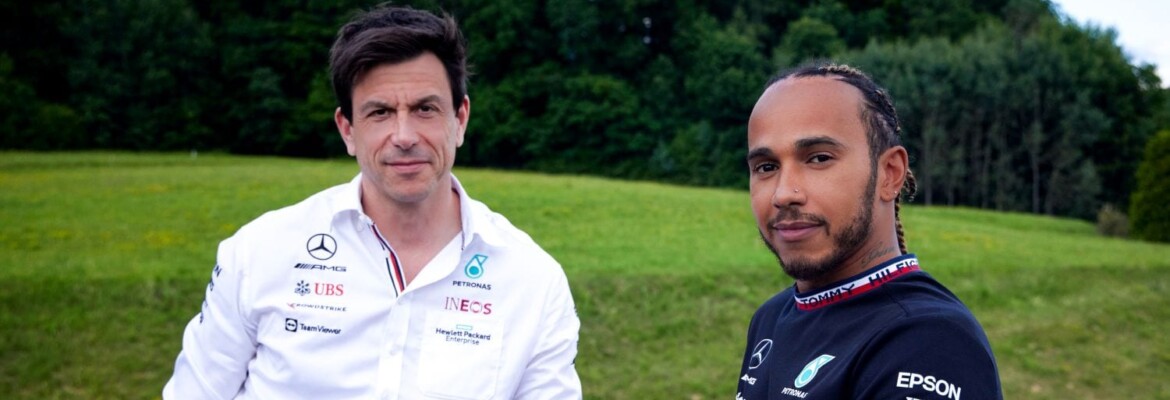 Mercedes renova contrato com Lewis Hamilton por duas temporadas