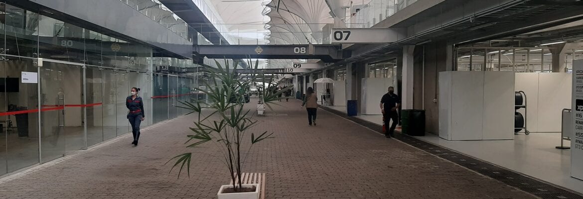 Foto: Interlagos recebe Porsche Cup com paddock já todo coberto