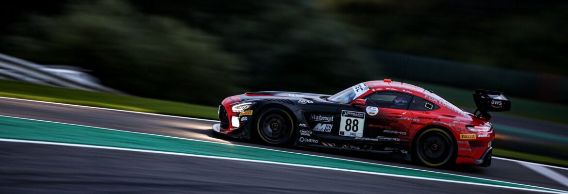 Mercedes fatura pole das 24 Horas de Spa. Felipe Fraga larga no top-10