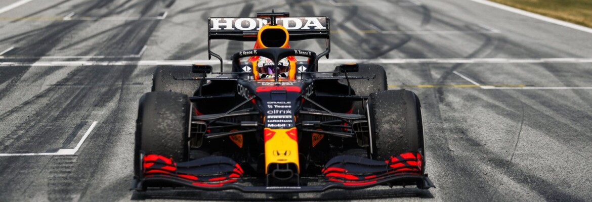 O carro da Red Bull F1 evoluiu bastante, diz Verstappen