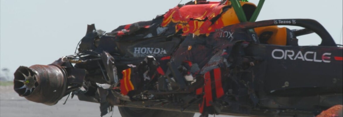 “7,5 toneladas de danos”, diz Red Bull F1 sobre carro de Verstappen após acidente