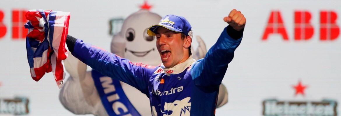 Lynn fica sem palavras após primeira vitória na FE: “Nunca senti nada assim”