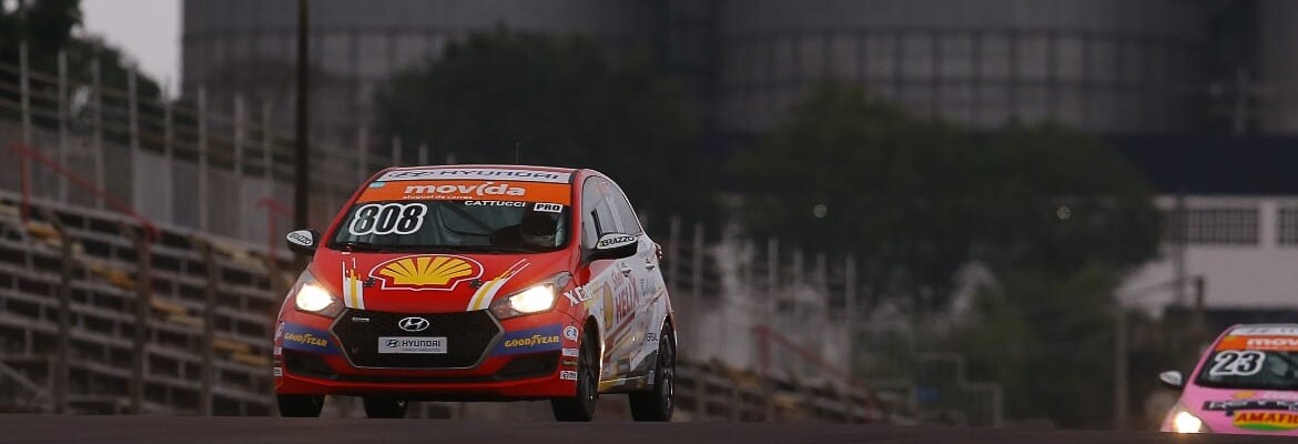 Alberto Cattucci se recupera de quebra no sábado e salva pontos no domingo pela Copa Shell HB20