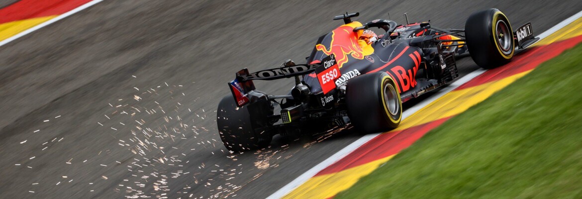 Brundle sobre penalidade de motor da Red Bull F1: “Só precisam aceitar” Brundle sobre penalidade de motor da Red Bull F1: “Só precisam aceitar”