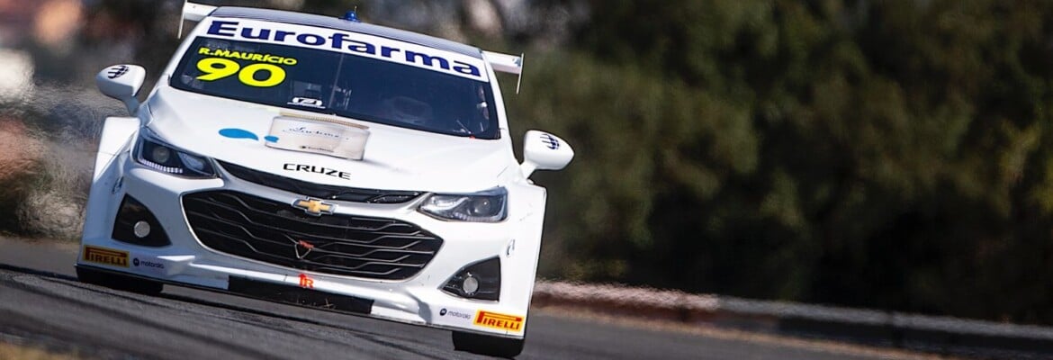 Stock Car: Ricardo Maurício vence e puxa 1-2 da Eurofarma em Curitiba