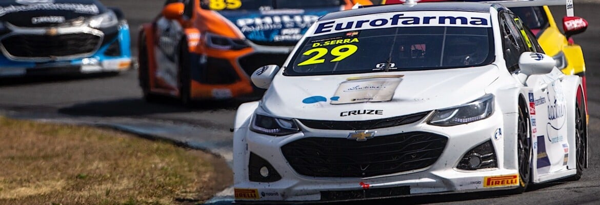 Daniel Serra e Átila Abreu vencem corridas da Stock Car no anel externo de Curitiba