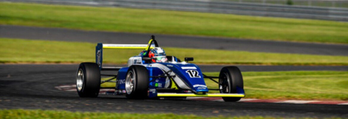 USF2000: Kiko Porto fecha sexta-feira com terceiro tempo e à frente de rival do campeonato