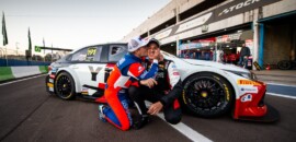 Barrichello conta experiência de correr com filho Dudu: “Vamos ralar porta se precisar”