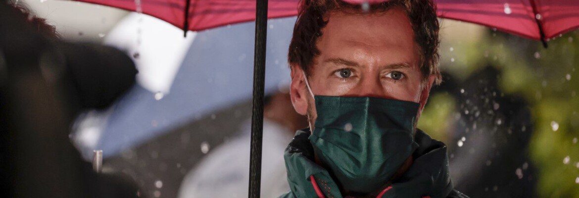 Webber diz que ficou surpreso com escolha de Vettel no GP da Turquia de F1