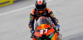 Garcia cai na última volta e Acosta vence duelo emocionante na Estíria na Moto3