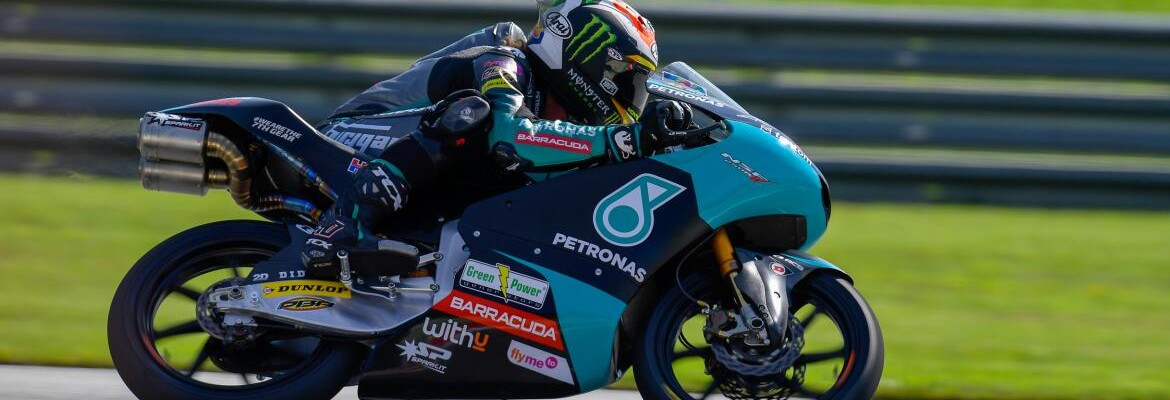 Binder lidera dobradinha da Petronas na Moto3 em primeiro dia na Áustria