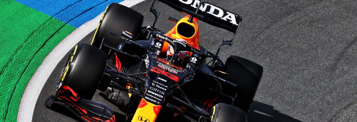 Peça do DRS de Verstappen foi substituída após qualificação da F1 Peça do DRS de Verstappen foi substituída após qualificação da F1