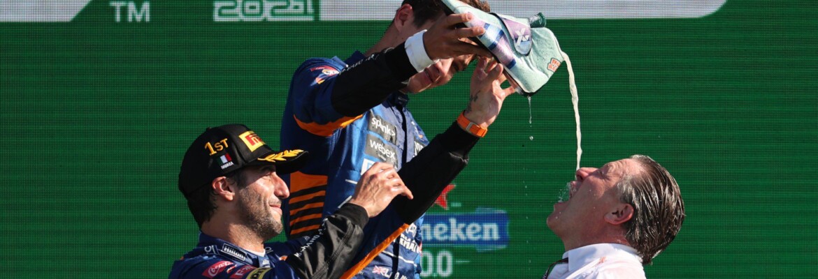 Ricciardo: “Foi incrível acabar com a 'seca' da equipe na F1” Ricciardo: “Foi incrível acabar com a ‘seca’ da equipe na F1”