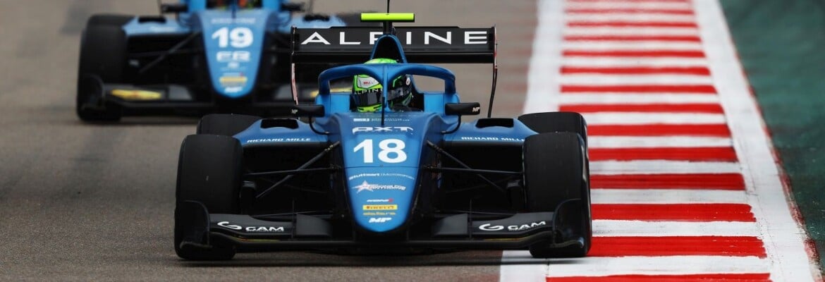 Caio Collet lidera único treino livre da F3 na Rússia