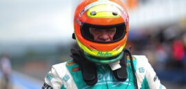 Fãs disputam em leilão itens históricos e raridades da Stock Car