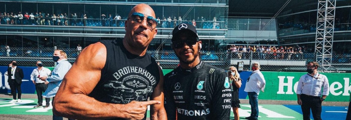 Vídeo: Hamilton responde fãs e revela desejo de ser ator após deixar F1
