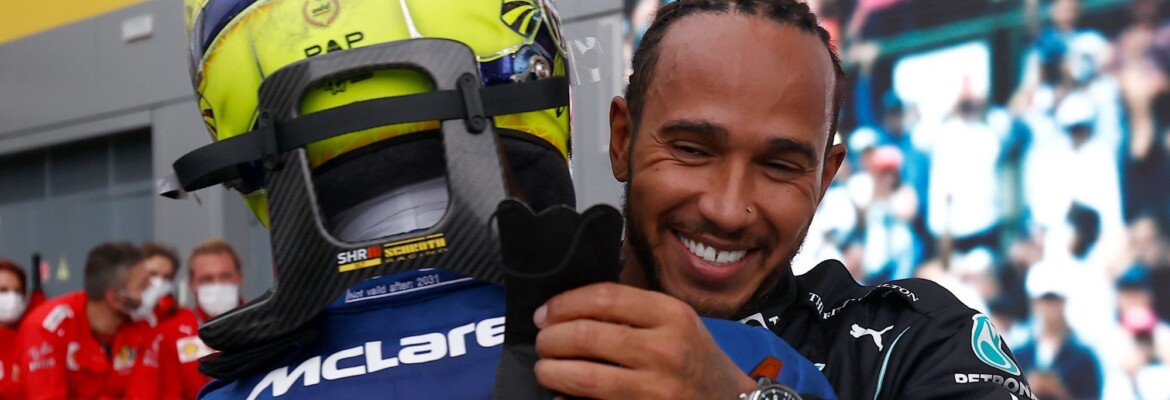 F1: “É bem legal aproximar o relacionamento com Hamilton”, afirmou Norris F1: “É bem legal aproximar o relacionamento com Hamilton”, afirmou Norris