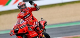 Bagnaia quebra recorde de Misano e marca pole; Quartararo e Márquez caem