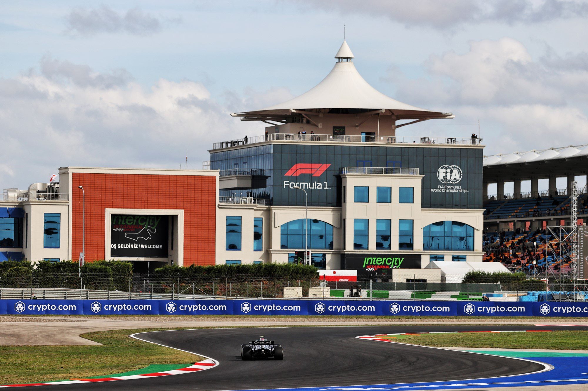 F1 hoje: Red Bull admite erro e FIA mira volta da Turquia
