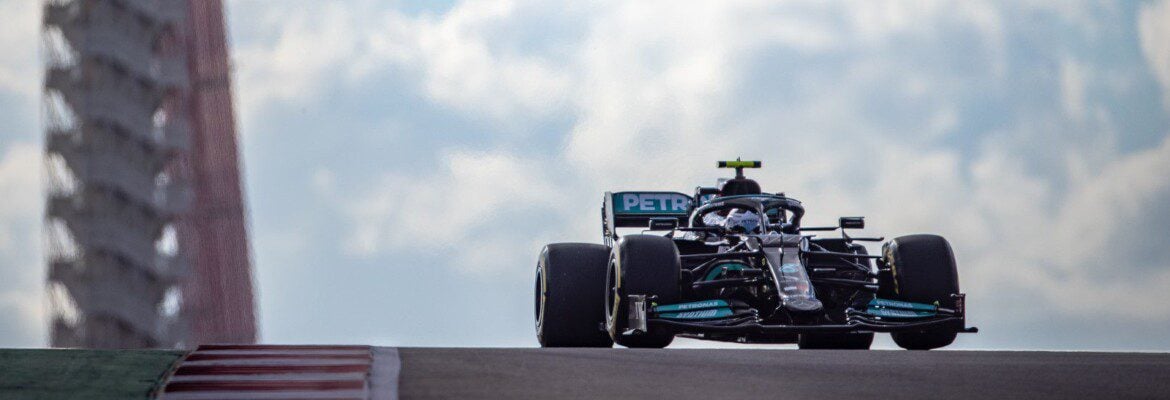 Mercedes F1 evalúa las opciones que existían para intentar mantener a Hamilton en el liderato en EEUU Mercedes F1 evalúa las opciones que existían para intentar mantener a Hamilton en el liderato en EEUU