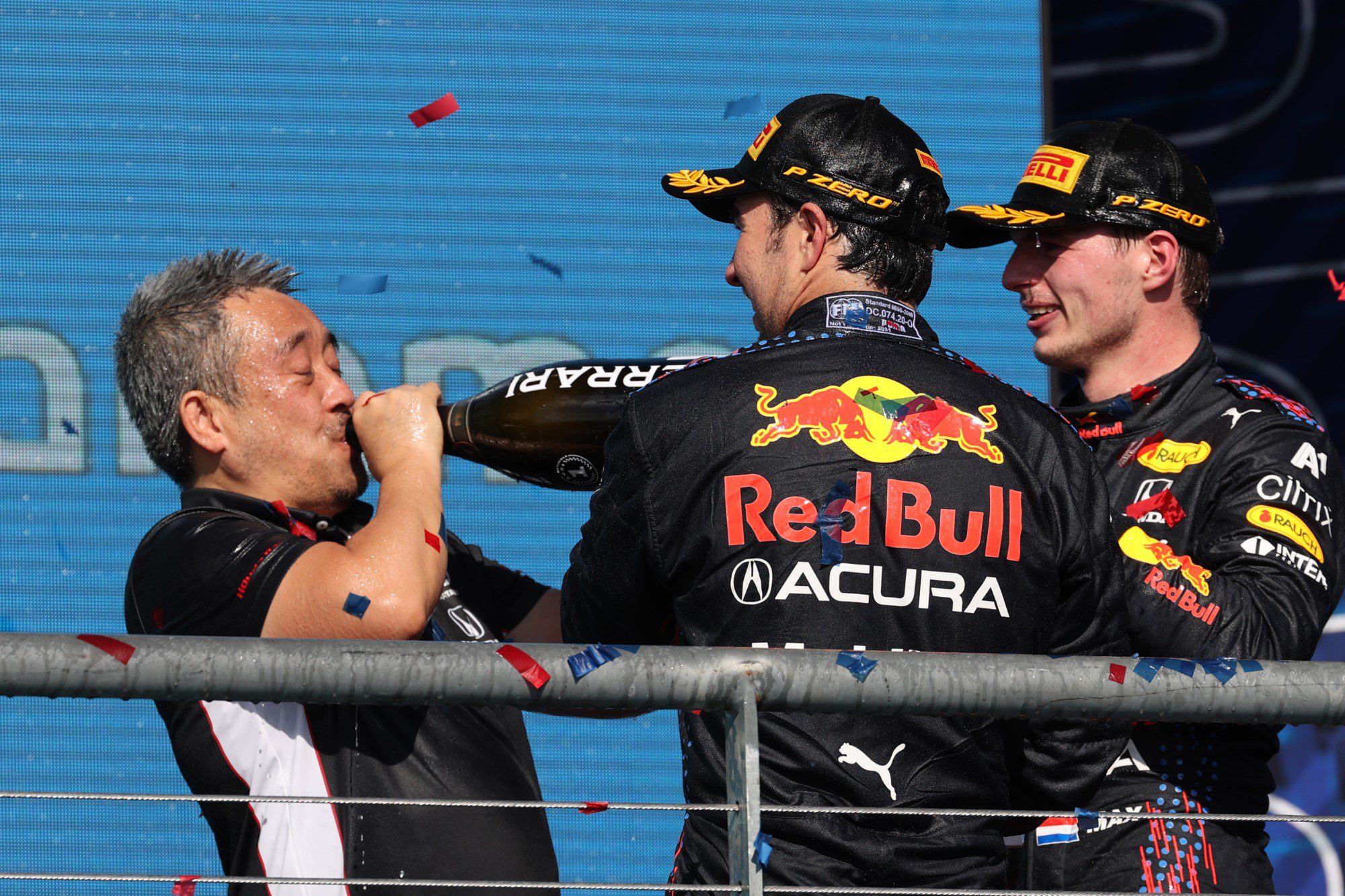 Masashi Yamamoto, Sergio Perez e Max Verstappen, Pódio. GP dos EUA, Circuito das Américas, F1 2021