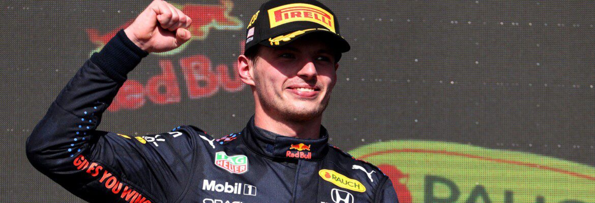 Chefe de equipe afiliada à Mercedes no DTM diz que é hora de Verstappen ser campeão na F1