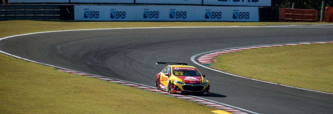 Assista ao vivo ao treino livre da Stock Car no Velocitta