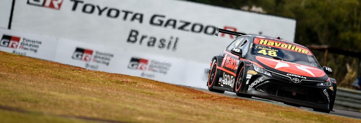 Tony Kanaan renova contrato e segue na Stock Car em 2022