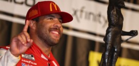 Bubba Wallace se torna o segundo negro a vencer na divisão principal da Nascar