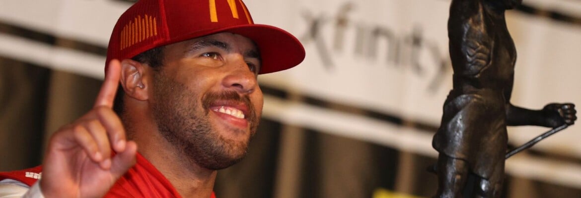 Bubba Wallace se torna o segundo negro a vencer na divisão principal da Nascar