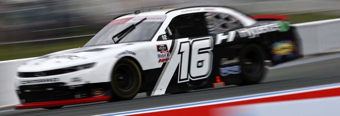 Nascar Xfinity: Allmendinger vira líder no segmento final e vence em Charlotte