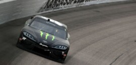 Nascar Xfinity Series: Gibbs supera Cindric nas voltas finais e vence no Kansas