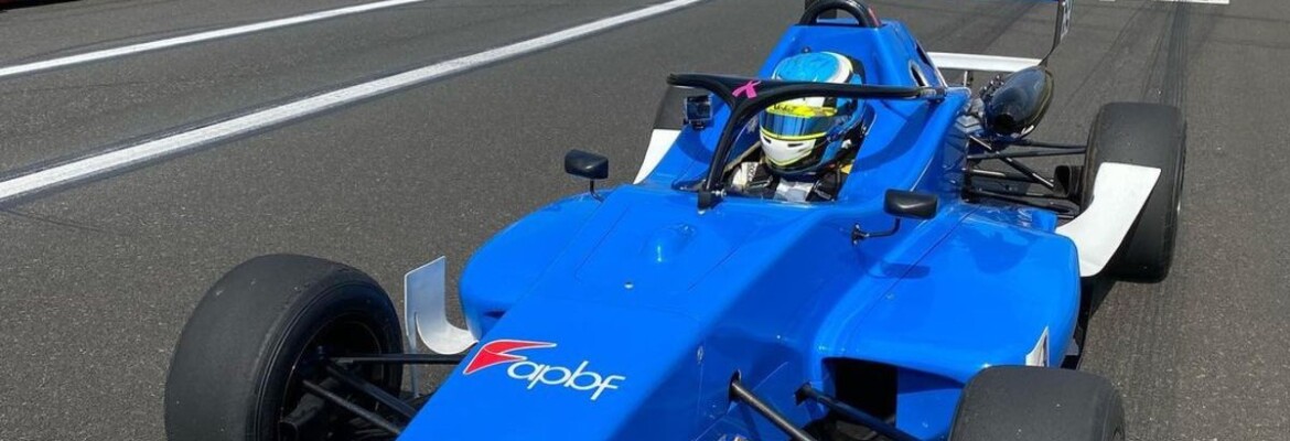 Pedro Clerot fecha final de semana da Fórmula Delta com pole, pódio e quarto lugar no Velocitta