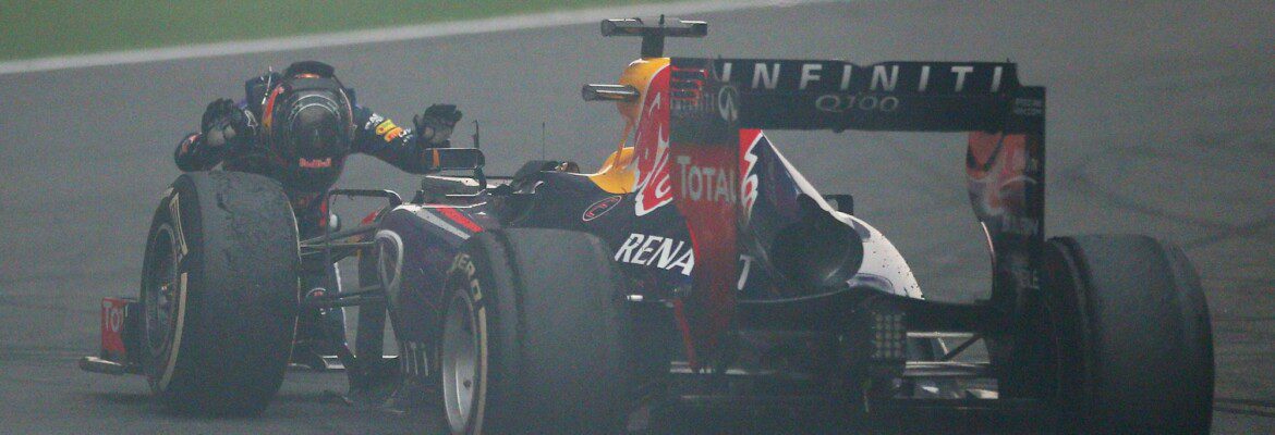 Hace ocho años, Vettel gana su cuarto campeonato y rinde homenaje al coche de Red Bull