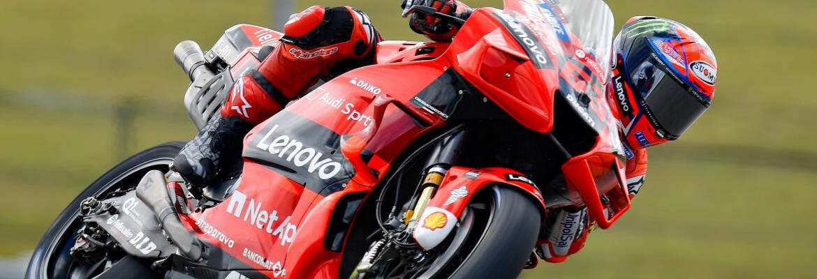 Bagnaia voa e acaba com sequência de poles de Márquez na MotoGP em Austin