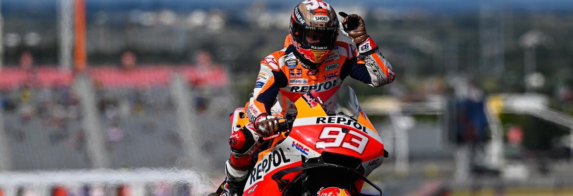 Márquez bate Miller por 0s015 e domina dia da MotoGP em Austin