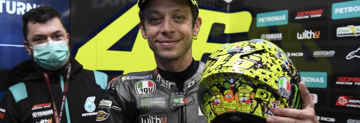 Valentino Rossi homenageia fãs italianos em capacete especial para último GP na Itália