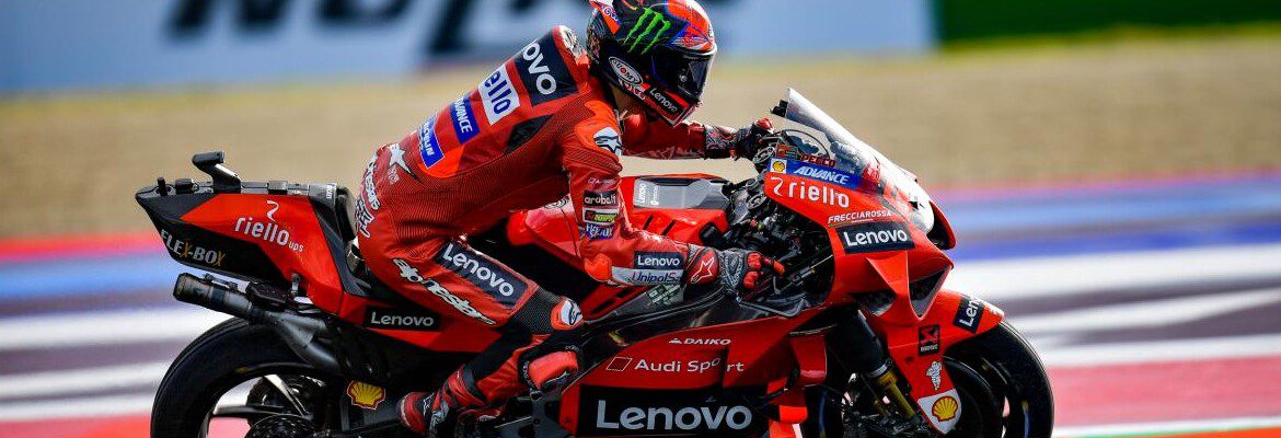 Bagnaia sai do Q1, crava pole e lidera 1ª fila da Ducati em Misano; Quartararo é 15º