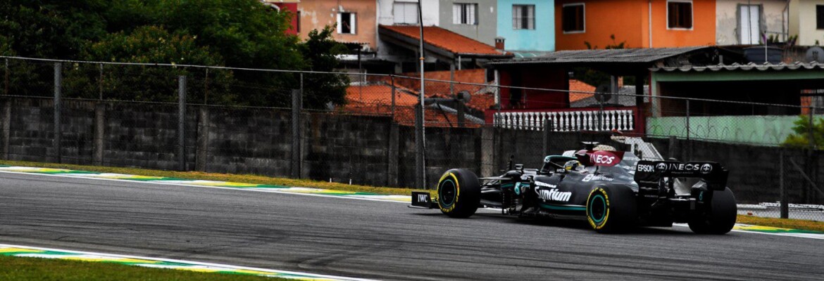 Hamilton e Mercedes não vão apelar contra desqualificação na F1 Hamilton e Mercedes não vão apelar contra desqualificação na F1