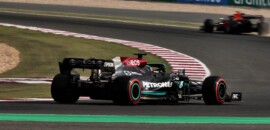 Hamilton faz a pole 102 de sua carreira na estreia da F1 no Catar