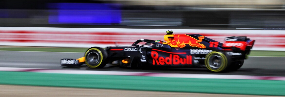 Perez comenta a renovação de seu contrato com a Red Bull F1 Perez comenta a renovação de seu contrato com a Red Bull F1