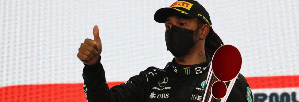 Mercedes F1 vai contar com a contribuição de George e a minha no próximo ano, diz Hamilton