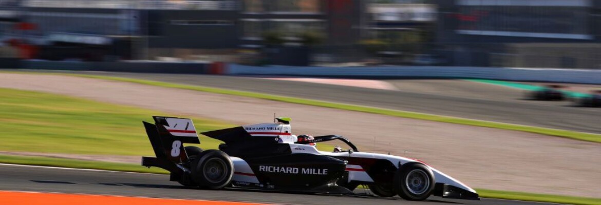 Saucy lidera último dia de testes da F3 em Valência. Collet é o segundo