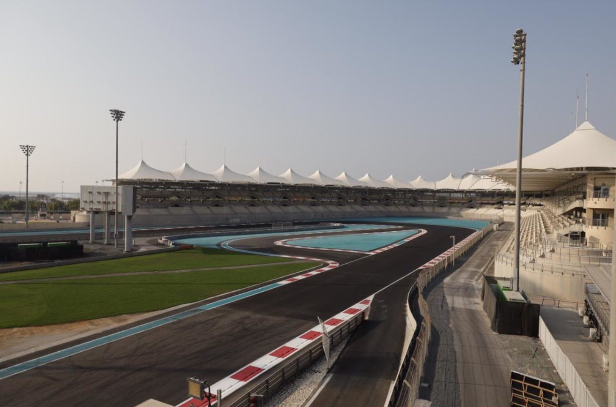 Novo traçado do Circuito Yas Marina deve proporcionar mais ultrapassagens na F1