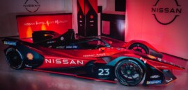 Nissan e.dams revela pintura vermelha e preta para temporada 2022 da Fórmula E