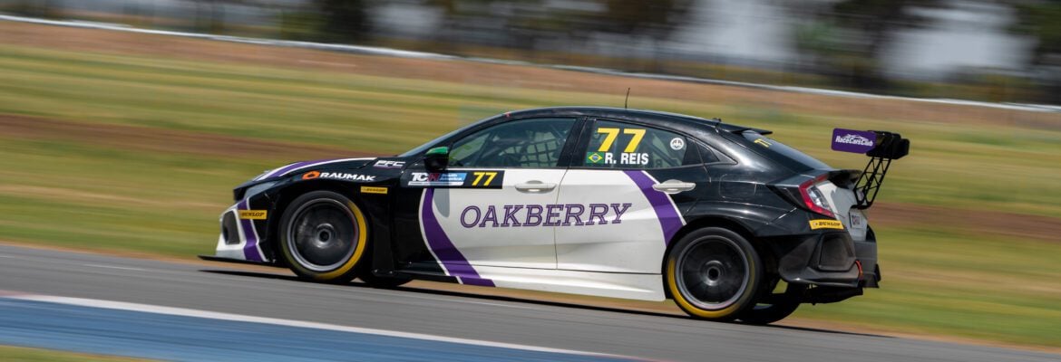 Raphael Reis faz dupla com Nestor Giraloami para o Endurance do TCR South America, em Buenos Aires