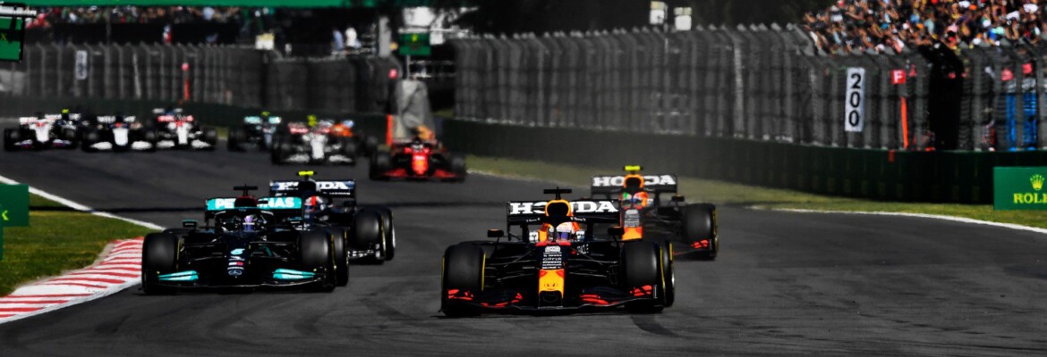 Hamilton sobre largada da F1 no México: “Valtteri deixou a porta aberta para Verstappen” Hamilton sobre largada da F1 no México: “Valtteri deixou a porta aberta para Verstappen”
