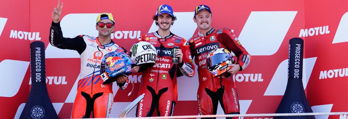 Bagnaia celebra vitória em dia de aposentadoria de Rossi: “foi incrível”