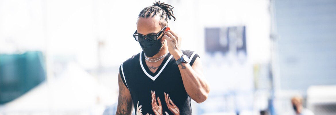 Hamilton diz estar relaxado na disputa da F1 em 2021 Hamilton diz estar relaxado na disputa da F1 em 2021