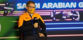 McLaren teme concorrência: “Dois décimos fazem a diferença”
